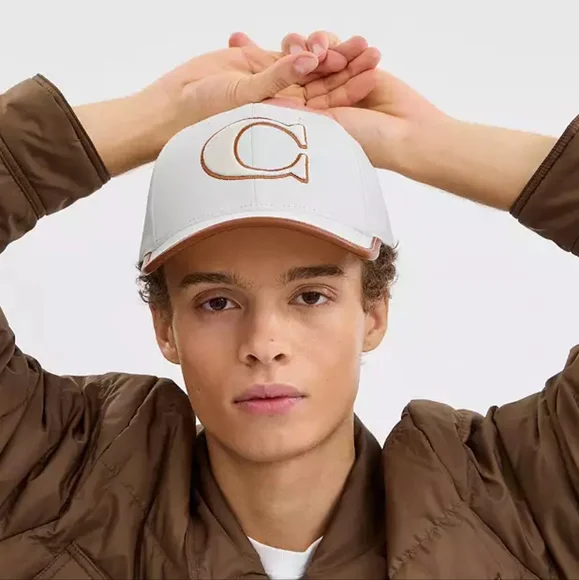 NWT Coach Baseball Cap - Picture 3 of 3